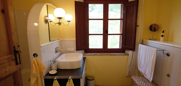 Bad - Ferienhaus Capanna